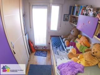 Pis a Trobajo del camino. Se vende piso en trobajo del camino con 3 habitaciones, dos baño