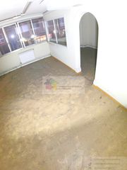Rent Business premise in San Claudio - La Chantría. Se alquila local de 188m2, en la calle las fuentes en la 1ª plan