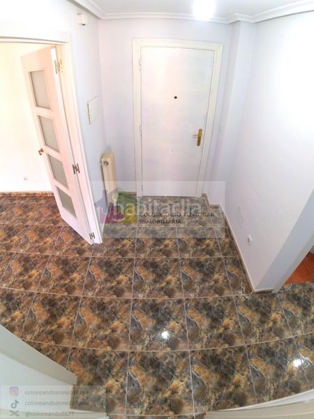 Foto 3b1e972b-72e7-408a-aedf-f39bbdc79c45. Appartamento con riscaldamento parcheggio in Trobajo del camino