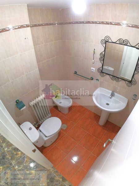 Foto 5f6a7ae7-e18c-44f1-83a5-da6d59b2ffd1. Appartamento con riscaldamento parcheggio in Trobajo del camino