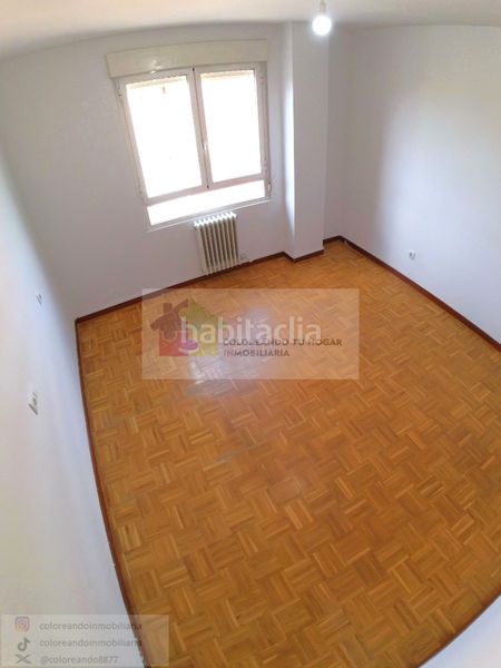 Foto 8f2735e1-fbe6-4e4c-b7b9-2c1c3746a7db. Appartamento con riscaldamento parcheggio in Trobajo del camino