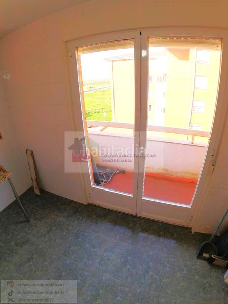 Foto b2bb35ad-80ef-42ef-8b3a-c4a3d089f4c9. Appartamento con riscaldamento parcheggio in Trobajo del camino