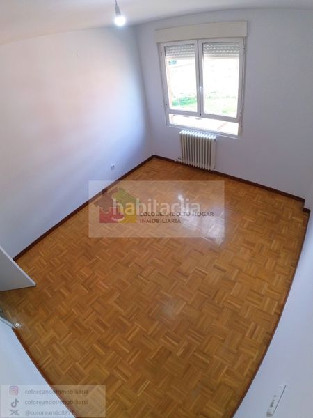 Foto dd94ce47-4b81-45ac-b825-a91c7bbb1e4c. Appartamento con riscaldamento parcheggio in Trobajo del camino
