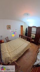 Flat in El Ejido - Santa Ana. Se vende piso en la zona del ejido de 3 habitaciones, salon, sal