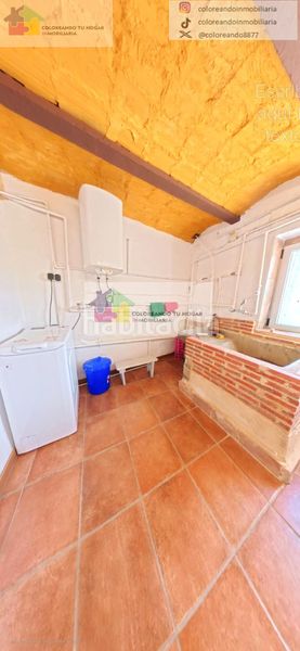 Foto 94eb5551-fb37-4608-9e19-f3b42c60e43f. Casa con riscaldamento in Pola de Gordón (La)