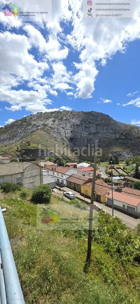 Foto bce8063b-5fe3-4c9f-b129-dda5fcef9900. Casa con riscaldamento in Pola de Gordón (La)