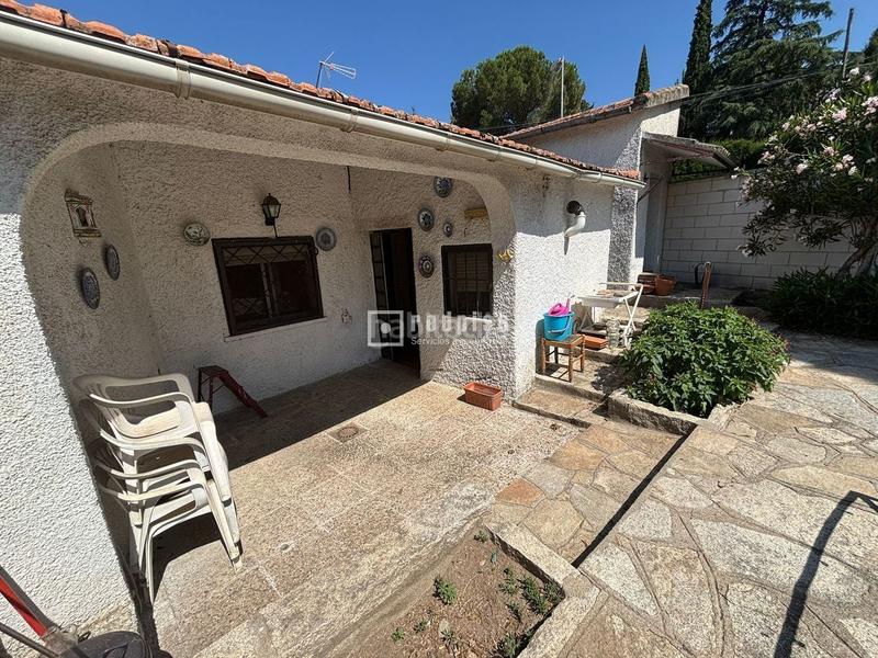 Foto 0b92b8bf-d204-4637-8254-33ff63fb12c3. Casa amb piscina a Cadalso de los Vidrios