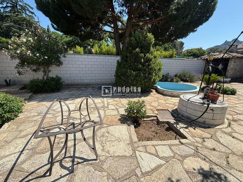 Foto 163e6f94-baff-4cf6-9c4e-7d4fc98032ec. Casa amb piscina a Cadalso de los Vidrios