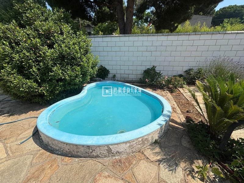 Foto 61b4df4c-3f1a-441d-bc5d-76c29e238a84. Casa amb piscina a Cadalso de los Vidrios