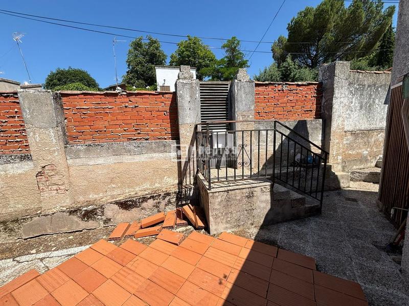 Foto 8d999148-64af-49ff-af59-669ae17b52b8. Casa amb piscina a Cadalso de los Vidrios