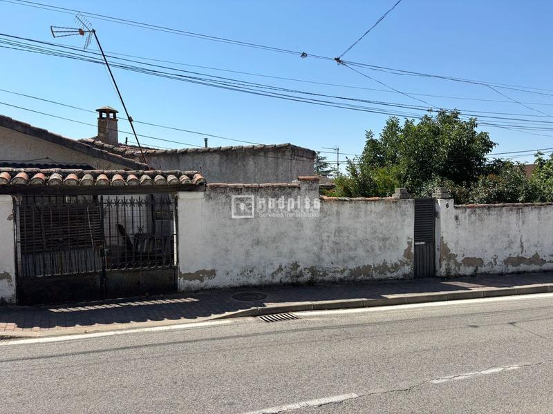 Foto d29709f0-3a4d-4d2b-a41f-50e248973a9f. Casa amb piscina a Cadalso de los Vidrios