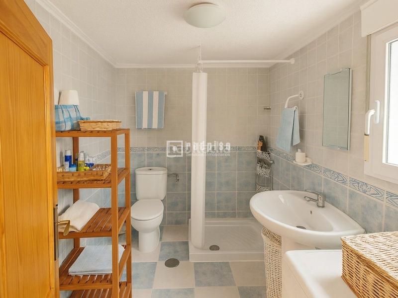 Foto f739c0be-686a-4c3a-92bf-ce2c1e432f6c. Casa amb calefacció a Cenicientos