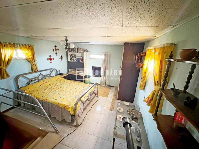 Foto fc6e7dcf-d48c-45c7-9ea5-226696144359. Casa  independiente en gran finca en Cadalso de los Vidrios