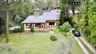 Chalet à Cebreros. Exclusivo chalet con vistas al pantano de san juan