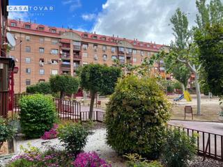 Pis  Plaza de flandes. Piso de tres dormitorios en plaza de flandes, móstoles