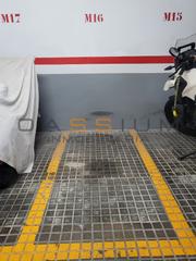Aparcament de moto  Carrer de bonaventura hernandez i sanahuja. Plaza de parking para moto en tarragona: ¡ubicación inmejorable!