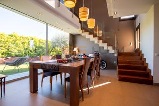 House  Carrer mas del reig. Casa única de diseño y lujo