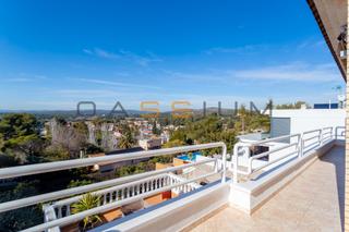 Haus  Carrer montsià-la móra. La casa que lo tiene todo: vistas, espacio y un futuro lleno de