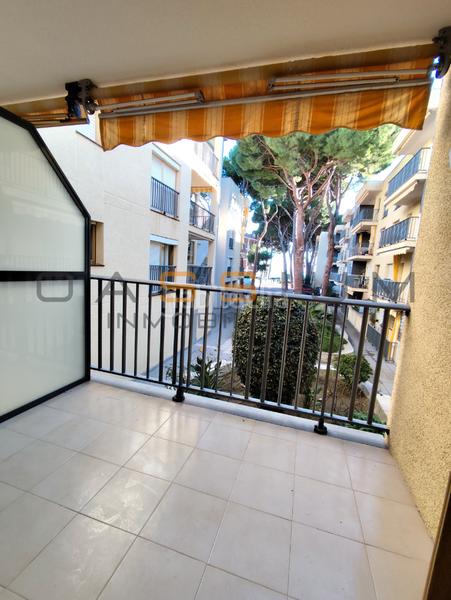 Foto 0de12f8d-dd1b-4016-a0a7-b6e2f5b46182. Apartamento piso frente al mar con terraza en vilafortuny en Cambrils