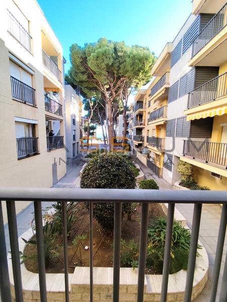 Foto 642eb4a7-4f21-48e0-97dd-147c0eefd92d. Apartamento piso frente al mar con terraza en vilafortuny en Cambrils