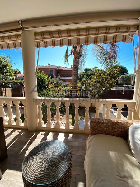 Foto a08a51c3-c0ef-4d9c-a475-b85d6f915a71. Casa amb aparcament a Mas de Clariana Cambrils