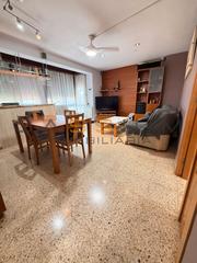 Pis a Creixell. Piso con terraza, barbacoa y mucha luz natural