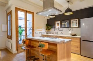 Appartement à Gòtic. Un piso con alma y estilo en el icónico barrio gótico, barcelona