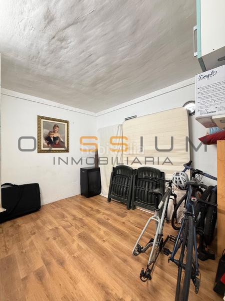 Foto f3b34428-a913-4f79-b2bd-a215174d523f. Casa adosada  reformada con encanto original en el centro en Tarragona