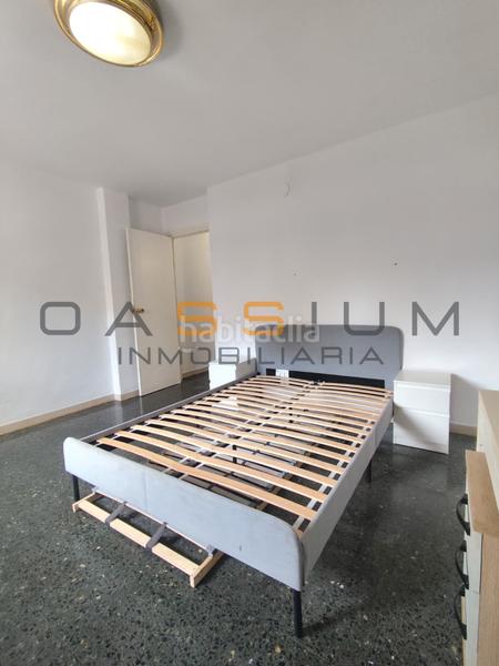 Foto 44de30d5-0e83-4bb7-938f-40b228d61313. Alquiler piso 4 habitaciones, terraza y cocina independiente. gran piso en alquiler en Salou