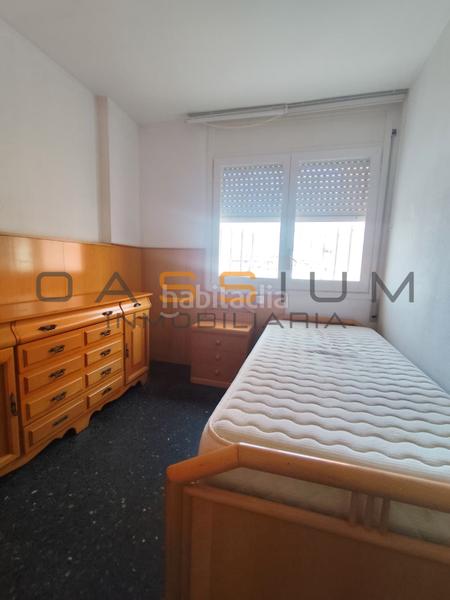 Foto 5b2e1b72-0707-40eb-a0b2-f8c9e2c9bc06. Alquiler piso 4 habitaciones, terraza y cocina independiente. gran piso en alquiler en Salou