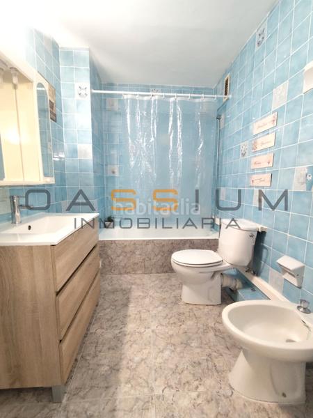 Foto dbc48b0c-b164-4073-8be5-88a98d2e7967. Alquiler piso 4 habitaciones, terraza y cocina independiente. gran piso en alquiler en Salou