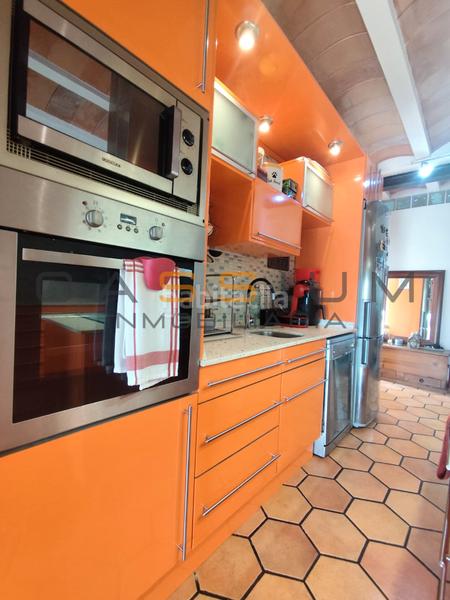 Foto 5593b8cc-9a6f-4c93-9ba4-198dbb73e4ef. Casa pareada chalet pareado con luz, diseño y amplitud en Salou