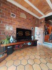 Casa aparellada a Pla de Maset - Cap de Salou. Chalet pareado con luz, diseño y amplitud