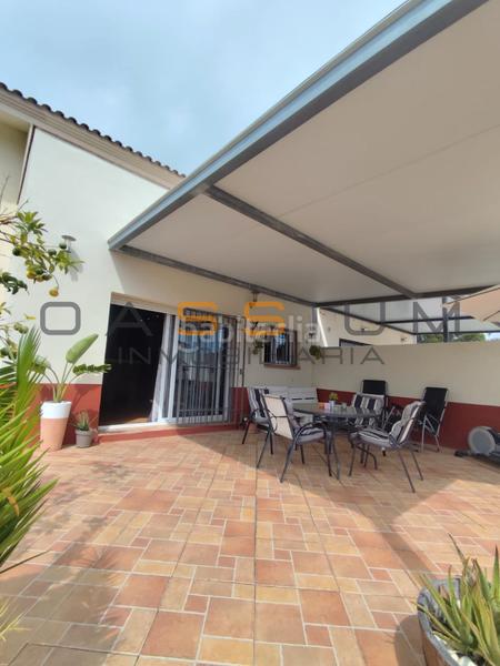 Foto b3856516-0840-4653-8e02-e512a46d2319. Doppelhaus mit heizung parking pool in pla de maset - cap de Salou Salou