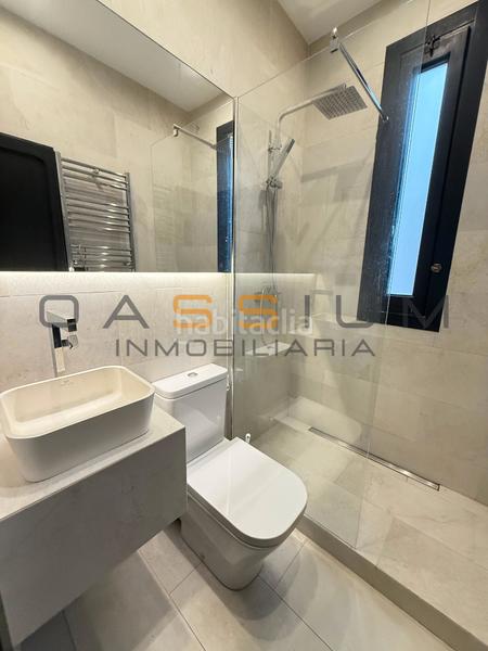 Foto a8c27f1e-5e58-4821-ba13-5df73064057f. Flat with heating in Raval Barcelona