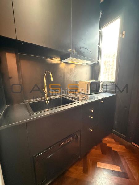 Foto f03df356-ddac-4fb4-93cf-87eaa4b6f6f0. Flat with heating in Raval Barcelona
