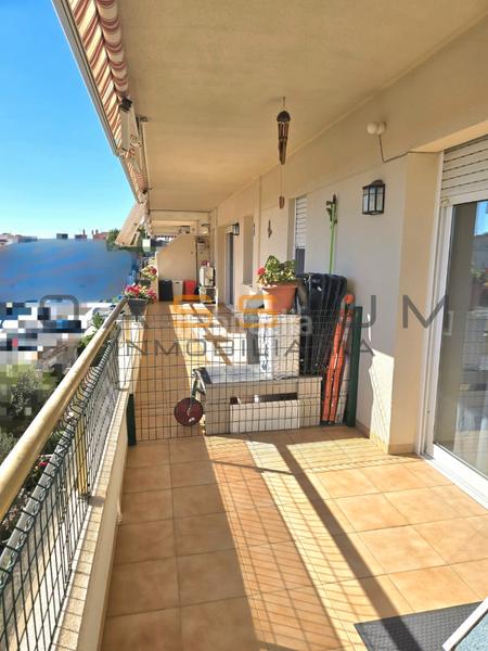 Foto 87eedfec-ad24-483f-8cb5-fffa4df31623. Penthouse with parking pool in Cunit residencial Cunit