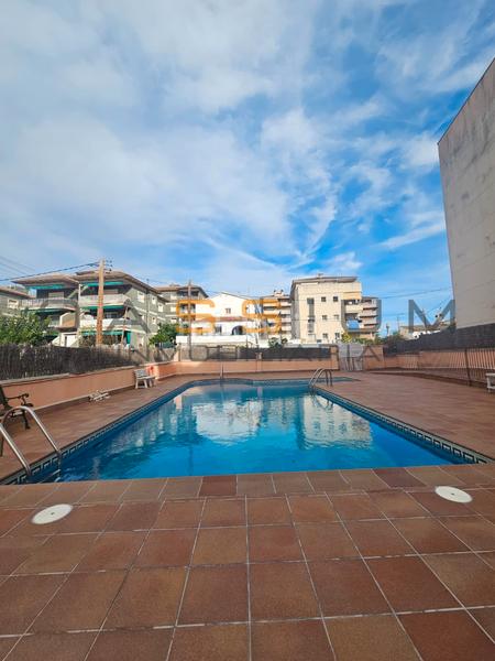 Foto ba924576-43ff-4316-a107-f47172f33f8f. Penthouse with parking pool in Cunit residencial Cunit