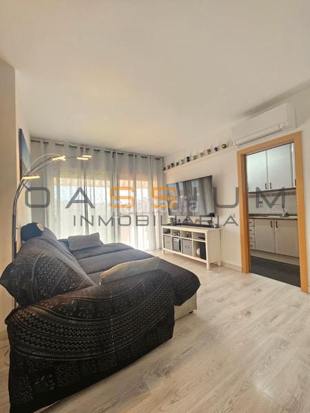 Foto e6fec0bc-4891-4256-9d71-2ccb3282bbe1. Penthouse with parking pool in Cunit residencial Cunit