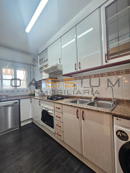 Foto f70e6215-41a0-4cc9-a963-c3bcfd9172d4. Penthouse with parking pool in Cunit residencial Cunit