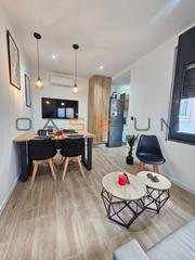 Edifici  Carrer de sant celestí. Edificio reformado con tres viviendas independientes – una oport