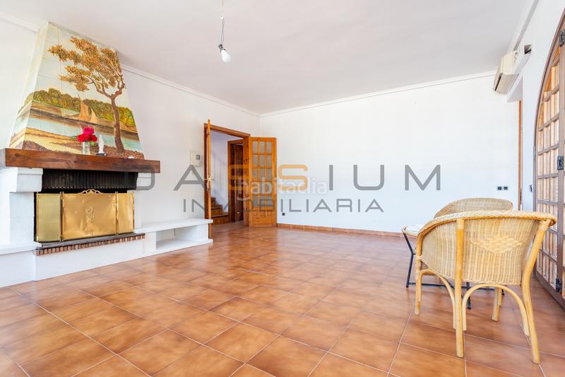 Foto 4a8c8eae-7f1f-4c00-a4f3-9d461009b2a6. Affitto casa con riscaldamento parcheggio piscina in Catllar (El)