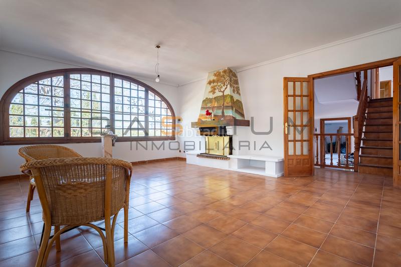 Foto 55e15298-c2b6-4fdd-8c98-acec5b542a56. Affitto casa con riscaldamento parcheggio piscina in Catllar (El)