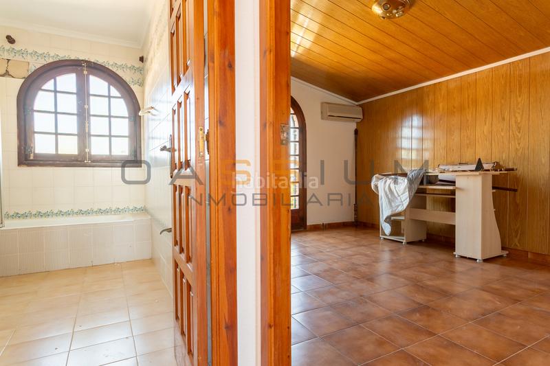 Foto fede1b12-011c-4bbb-8656-dc09ddc9cc24. Affitto casa con riscaldamento parcheggio piscina in Catllar (El)