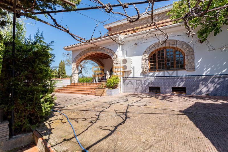 Foto 24ede360-c5c1-453a-bef2-58174fbb1252. Lloguer casa amb calefacció aparcament piscina a Catllar (El)