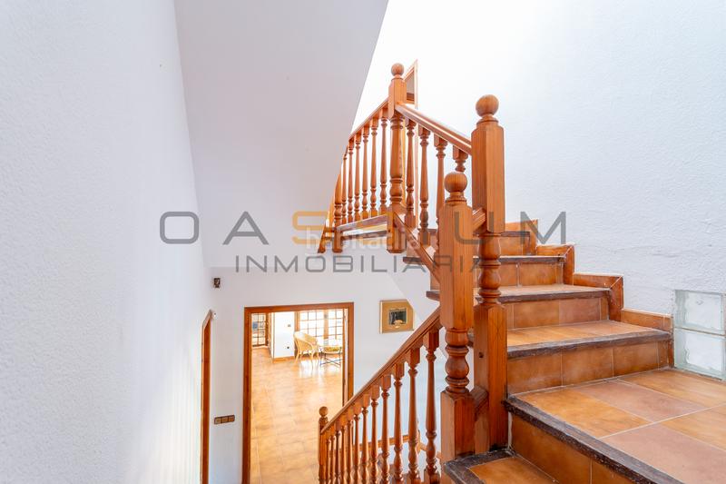 Foto 609eba1a-791d-421b-b18c-996332f6b216. Lloguer casa amb calefacció aparcament piscina a Catllar (El)