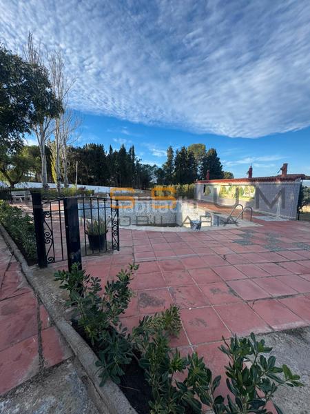 Foto a8847df2-9394-4cc2-b6be-3f950324a887. Lloguer casa amb calefacció aparcament piscina a Catllar (El)