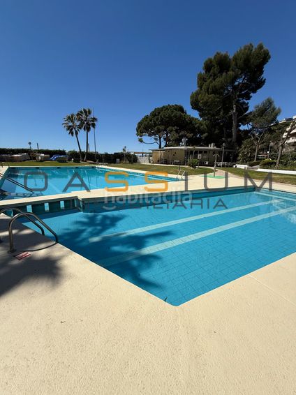 Foto 73021b90-bfa4-4d65-a485-e2c89def95cc. Pis amb calefacció aparcament piscina a Mar i Camp - Platja dels Capellans Salou