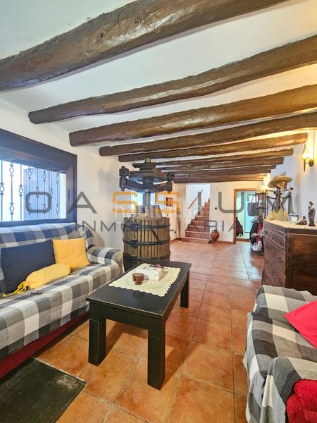 Foto fd2fa9af-3823-4e61-a95b-7530ddfe4c0d. Casa adossada a Secuita (La)