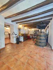 Casa adossada  Carrer major. En el coraz�n de vistabella, fant�stica casa muy amplia